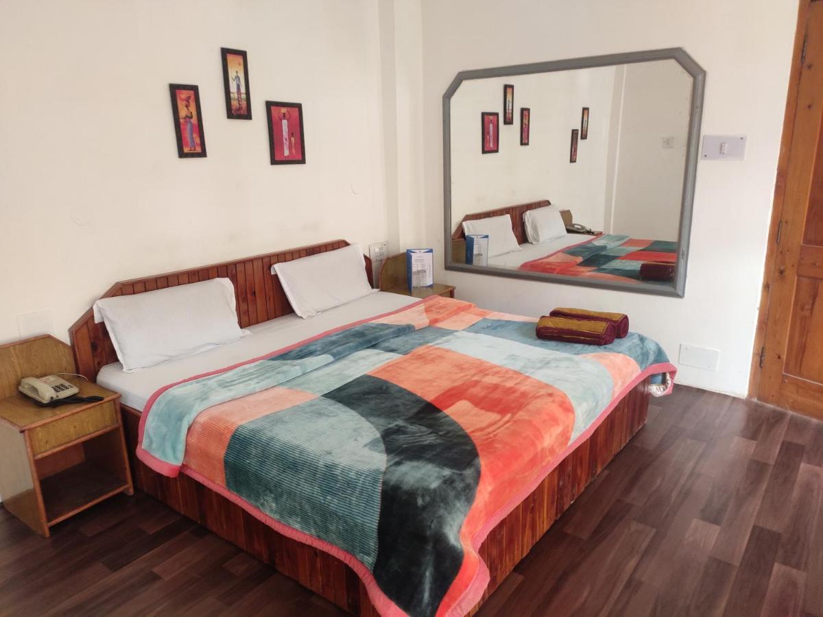 Hadimba Way Manali - Top Rated And Most Awarded Property In Manali !! Balcony Rooms Exterior foto